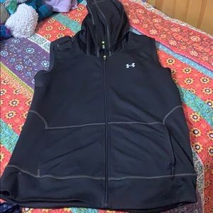 Women’s sleeveless workout vest